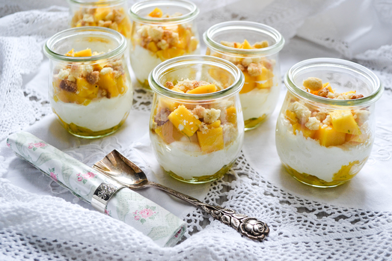 PFIRSICH - BISKUIT DESSERT: "fruchtig und leicht" PFIRSICH - BISKUIT DESSERT: "fruchtig und leicht"