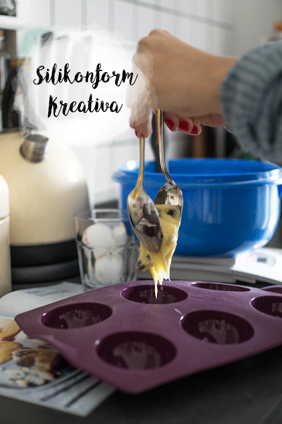 Mandel - Beeren - Törtchen mit Sahne - vintage-diary